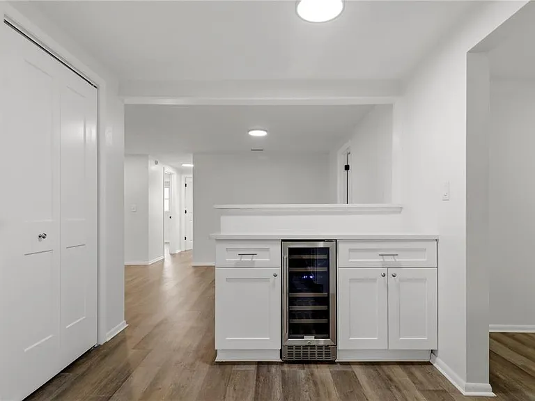 5165 Greenwood St — Photo 15