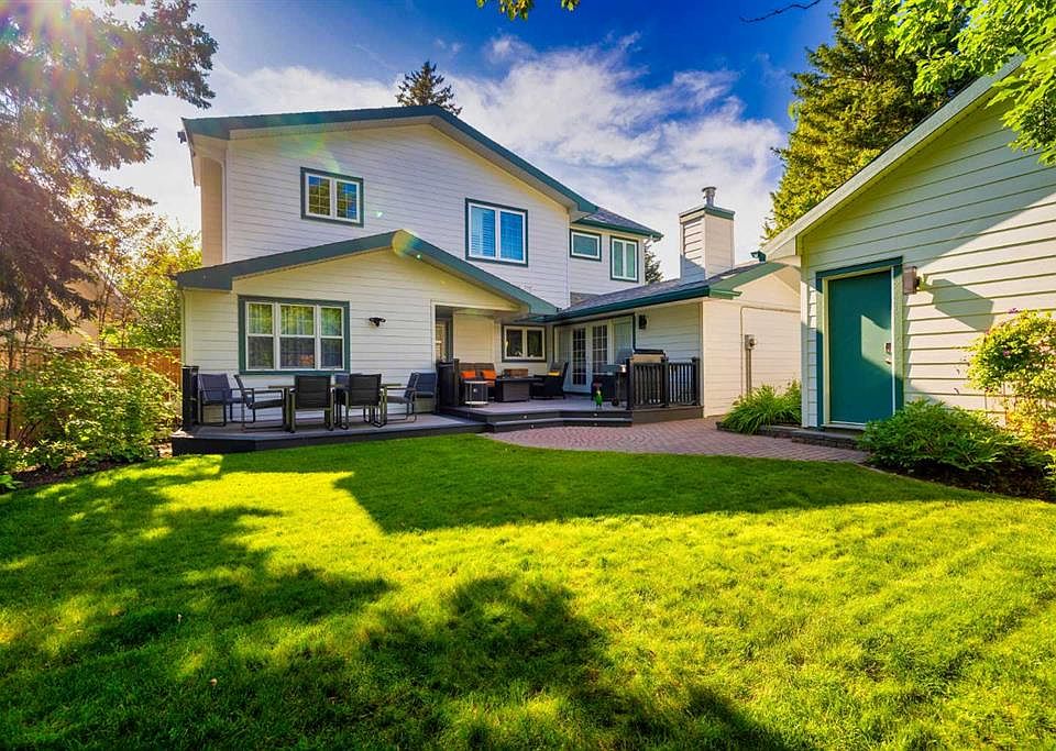 1st image of 5028 W Vanstone Cres NW