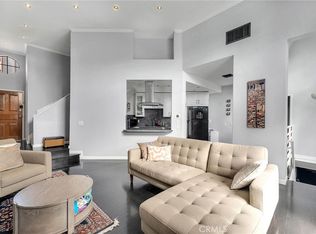 14326 Chandler Blvd #103, Sherman Oaks, CA 91401