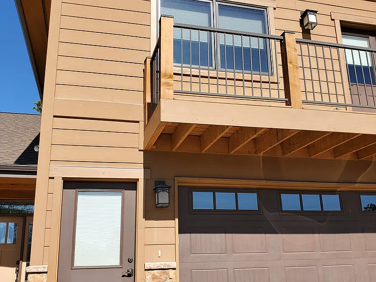 741 Larkspur Rd — Photo 2