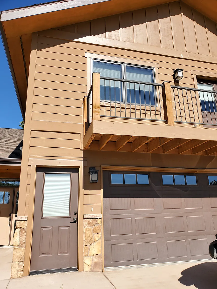 Building Photo - 741 Larkspur Rd