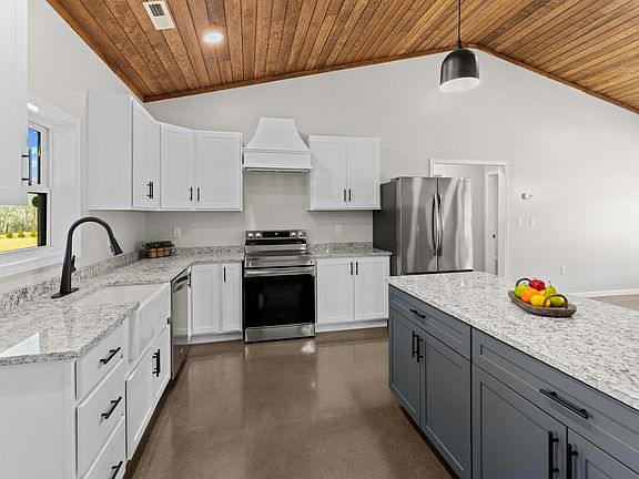 5th image of 1101 Secluded River Cir