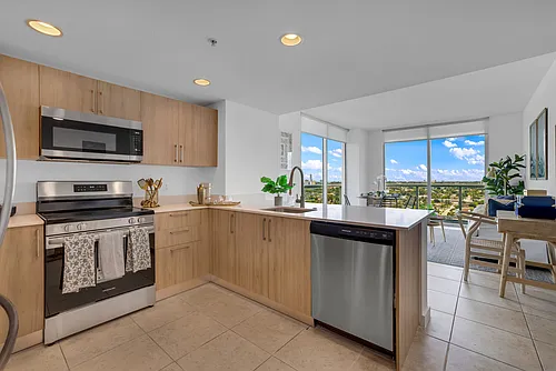 Pier 19 Residences and Marina Photo 1