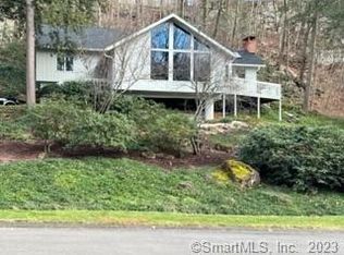 158 Saddlebrook Path, Southington, CT 06489