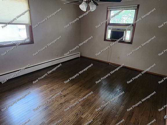 2nd image of 110 E North St