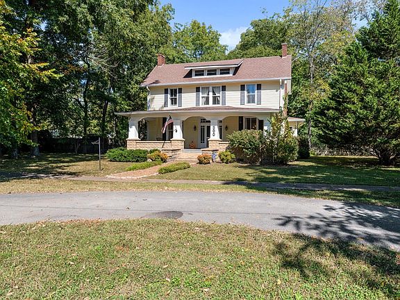 500 NE Atlantic St, Tullahoma, TN 37388 | MLS #2441973 | Zillow