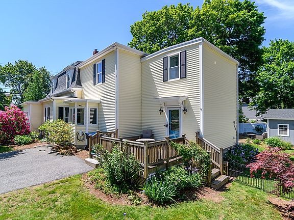 2nd image of 89 Pond St