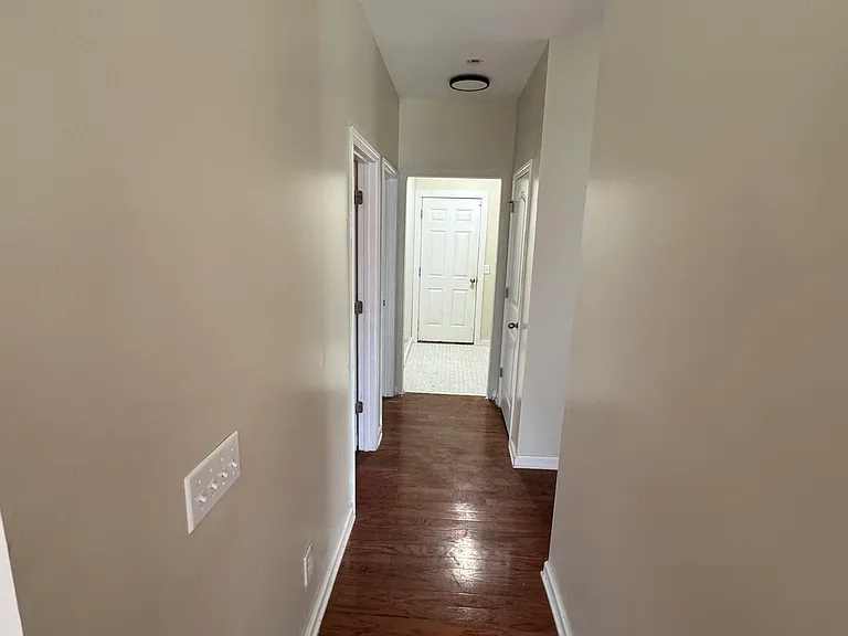 327 Hearthwood Dr — Photo 5