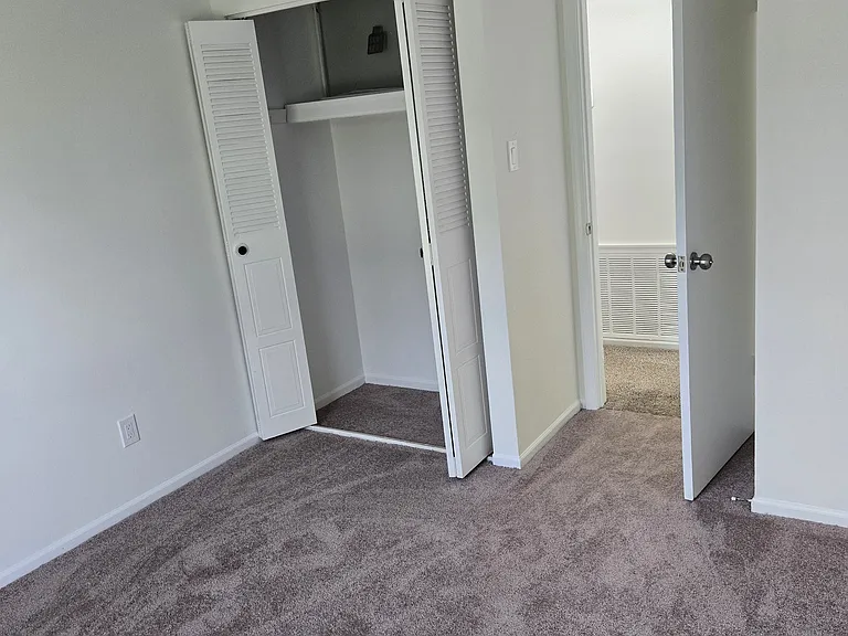 593 S Dove Rd #A — Photo 16