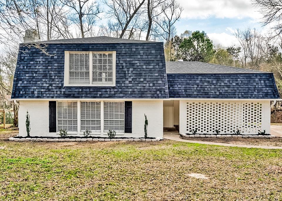 1st image of 22 Briarwick Dr