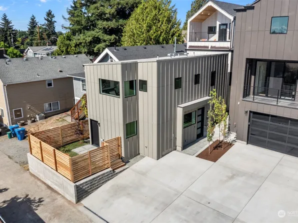 719 N 80th Street, Seattle, WA 98103