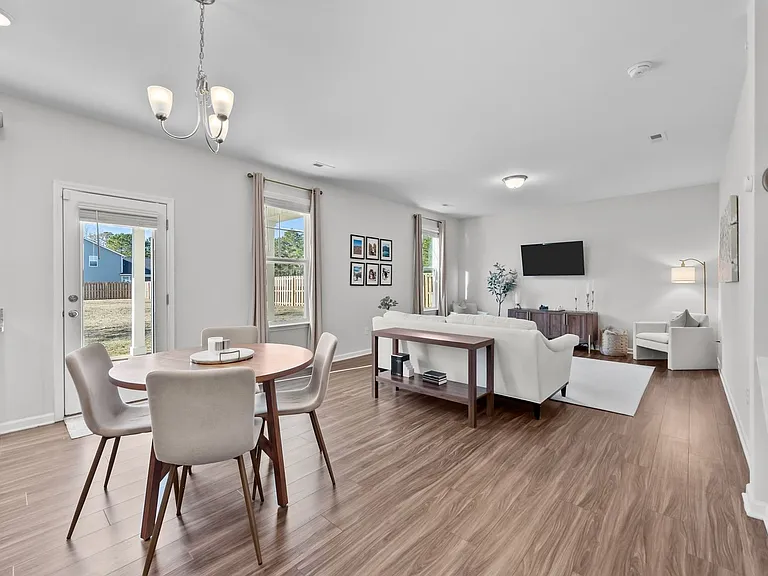 101 Permeta Dr — Photo 7