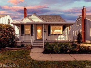 3847 Huron St, Dearborn, MI 48124