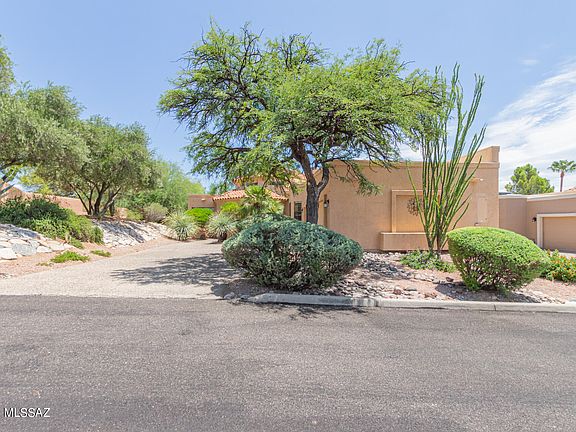 2nd image of 3494 N Country Club Vista Cir