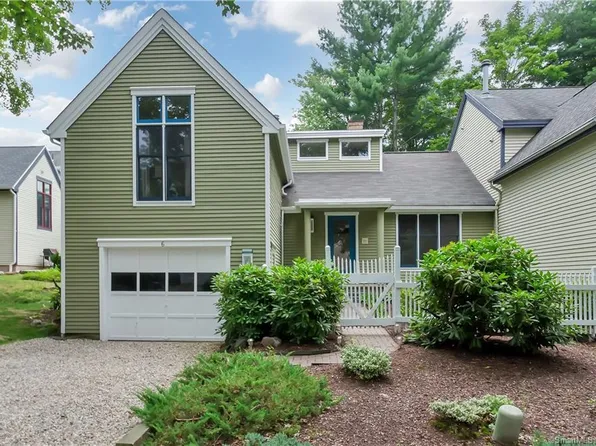 6 Farm Dr, Farmington, CT 06032