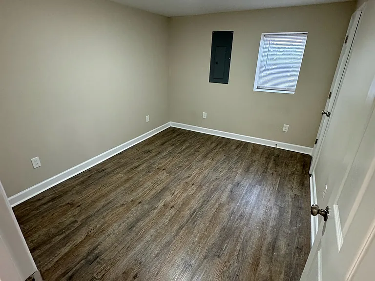 233 N Mulberry St #4 — Photo 16