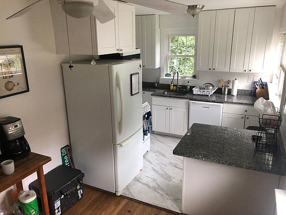 2nd image of 867 N Abingdon St