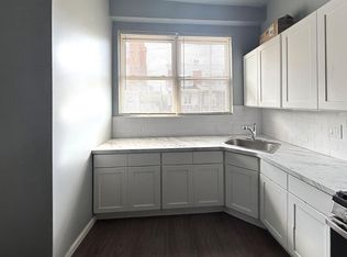 275 S 56th St, Philadelphia, PA