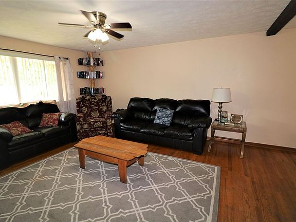 2nd image of 150 Township Road 1202