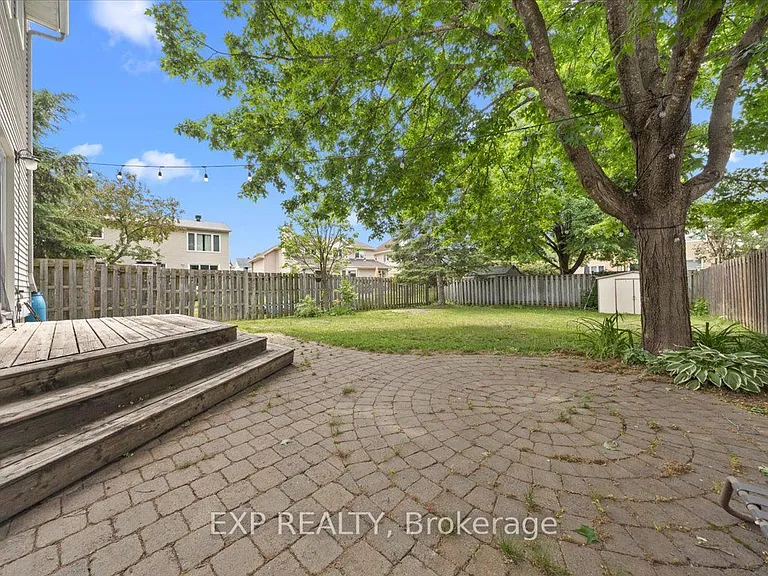 32 Flanders St — Photo 32
