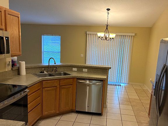 4th image of 8040 SW 128th Loop