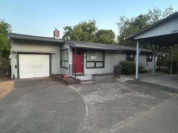 2258 Park Marina Dr, Redding, CA 96001