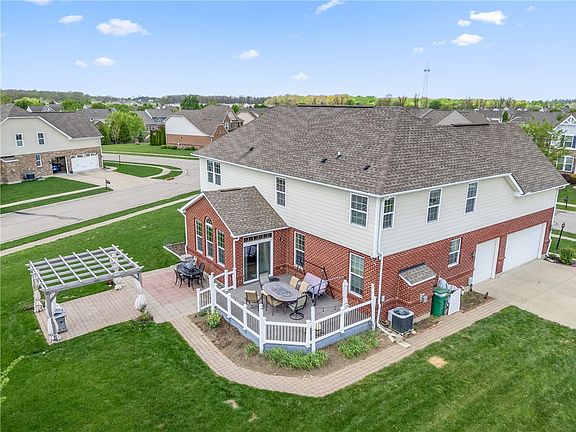 5th image of 9448 Aspen Brook Ct