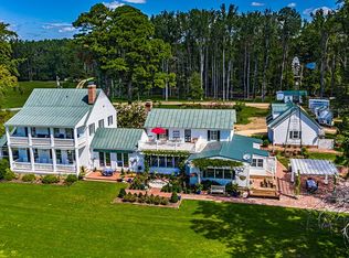 4394 Bluff Point Rd, Kilmarnock, VA 22482