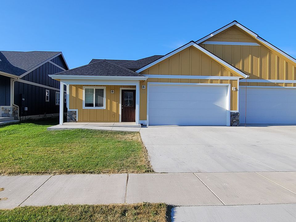 1st image of 810 Foxglove Dr