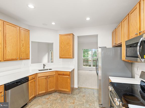 5th image of 6185 Newton Ln