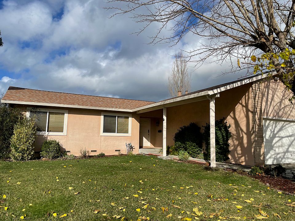 1st image of 2049 Vista Ln