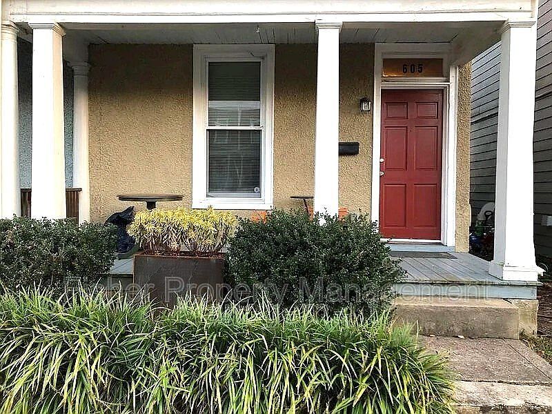 1st image of 605 N 30th St