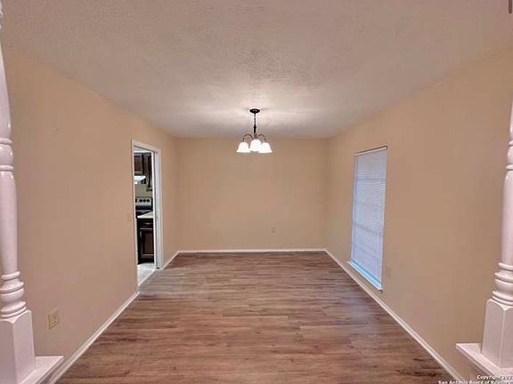 3rd image of 6730 Timberhill Dr