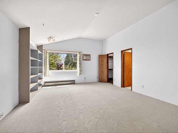 4th image of 311 Luna Vista St