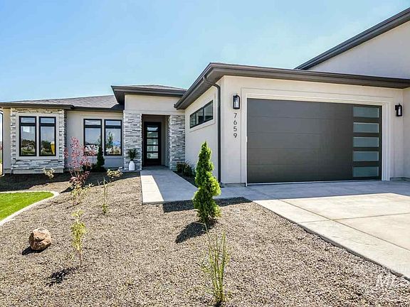 3rd image of 7659 Damon Ln