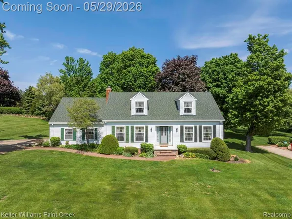 68574 Appleview Dr, Washington, MI 48095