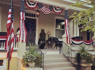 242 S Broad St, Lititz, PA 17543