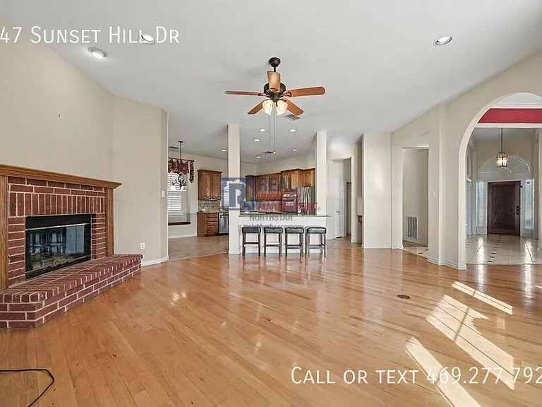 947 Sunset Hill Dr — Photo 9