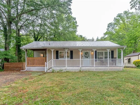 104 E Gordon St, Villa Rica, GA 30180