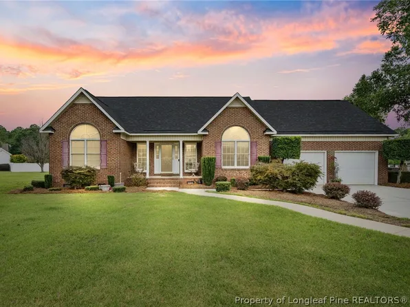 1336 Steeple Run Dr, Fayetteville, NC 28312