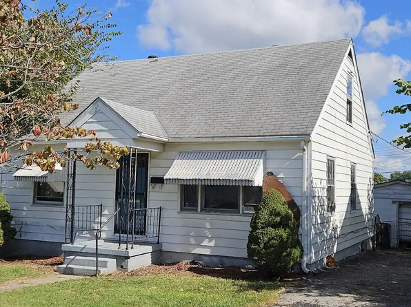 425 Emerson Dr, Lexington, KY 40505