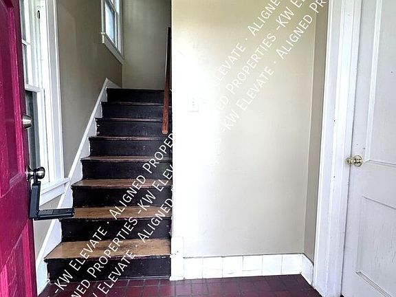 3rd image of 3609 Strandhill Rd #1