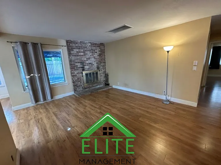 2901 Davenport Way — Photo 7