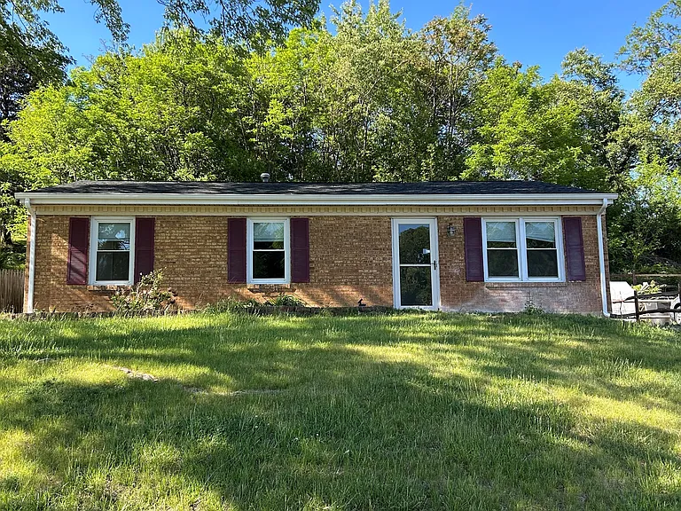 8367 Robin Lynn Rd — Photo 1