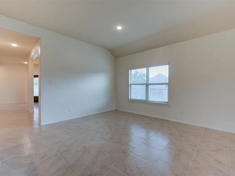 734 Mill Spring Ct — Photo 27