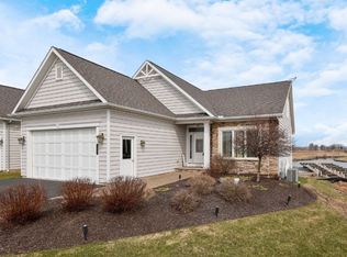 203 Marine View Dr, Chittenango, NY