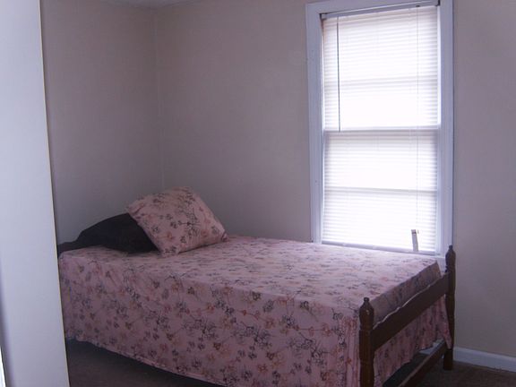2nd image of 309 N Millwood Ave