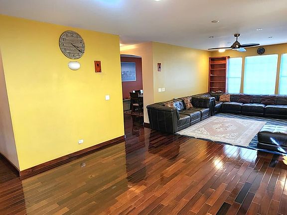 5th image of 829 Clover Ridge Ln