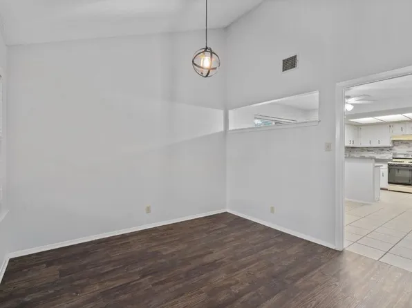 4300 Zuni Dr, Austin, TX 78759