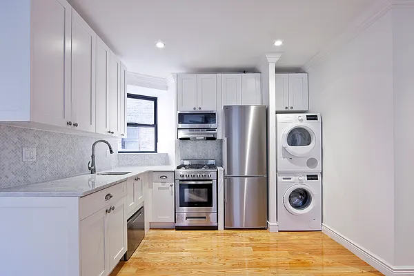 Rented by Bold New York | media 10